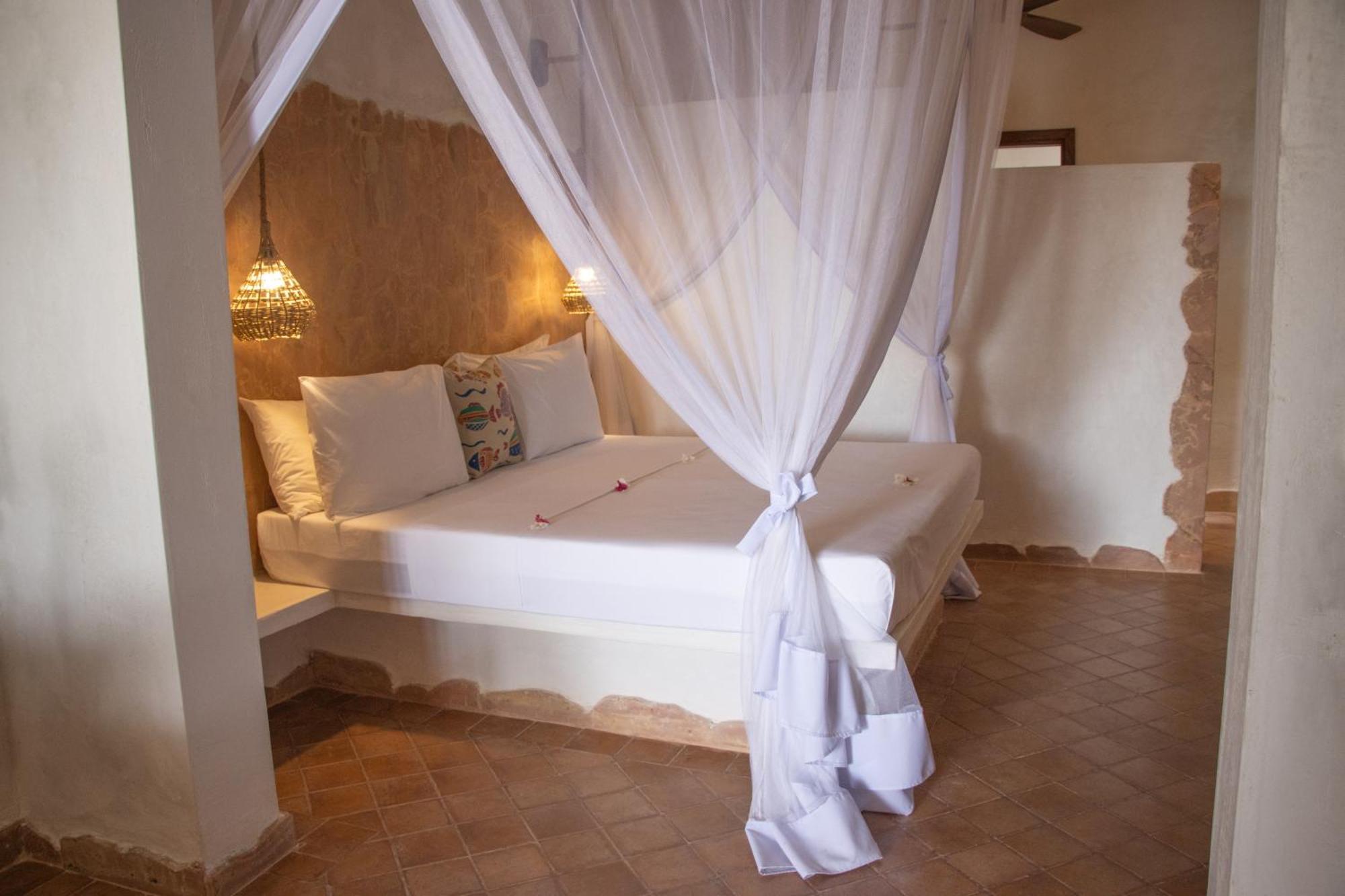 Mvuvi Boutique Resort Kiwengwa  Habitación foto